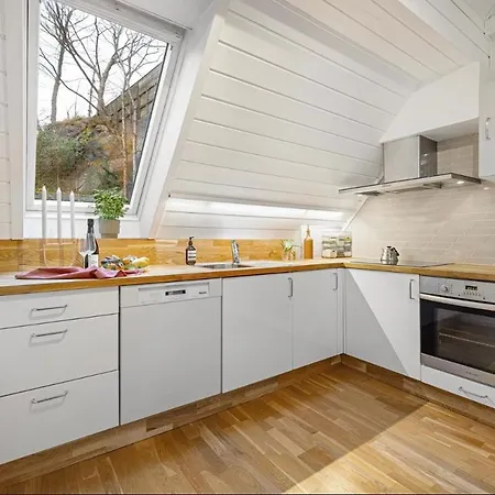 Near Sentrum For Up To 8 People Appartement *